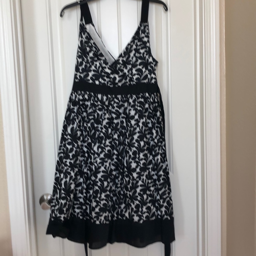 Black and white sundress,hardly worn
